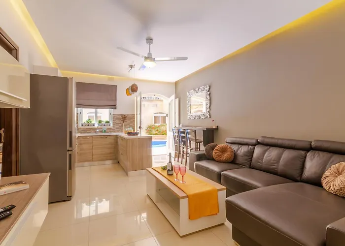 Maisonnette & Pool Ta'cenc Gozo - Happy Appartamento *