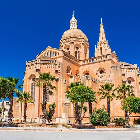 Maisonnette & Pool Ta'cenc Gozo - Happy Sannat