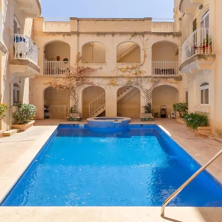 Apartment Maisonnette & Pool Ta'cenc Gozo - Happy