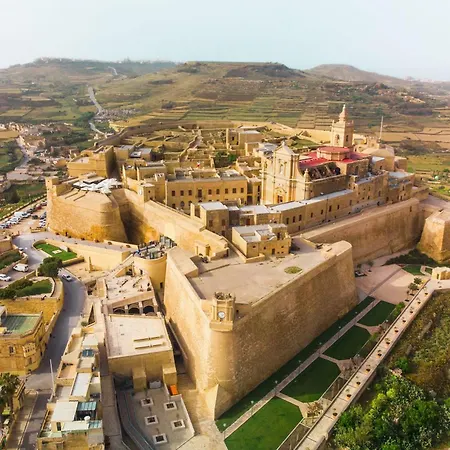 Apartamento Maisonnette & Pool Ta'cenc Gozo - Happy