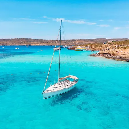 Maisonnette & Pool Ta'cenc Gozo - Happy *