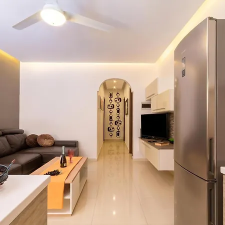 Apartment Maisonnette & Pool Ta'cenc Gozo - Happy