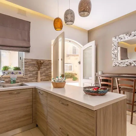 Maisonnette & Pool Ta'cenc Gozo - Happy Apartment